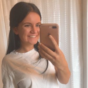 Meet your Posher, Abby